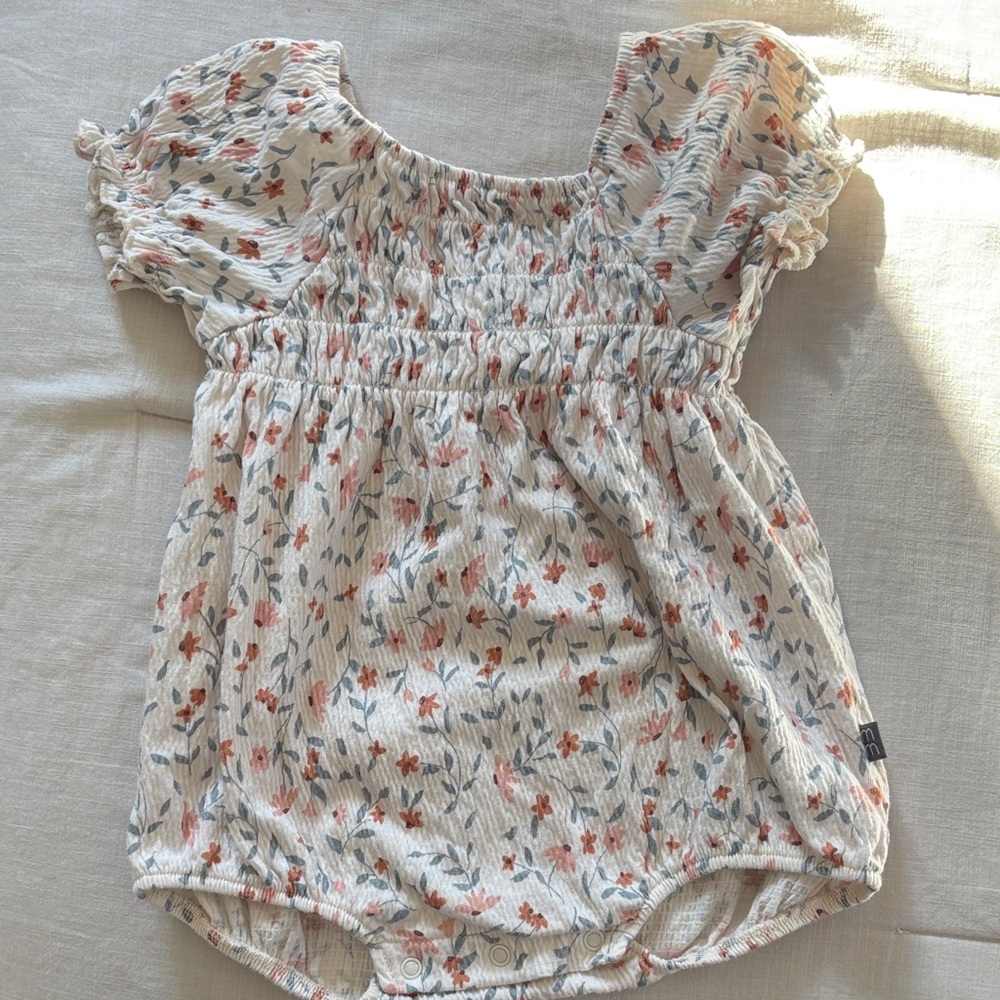 NWOT baby girl floral romper